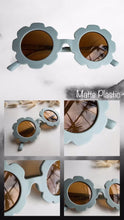 Load image into Gallery viewer, Baby/Kids Flower Sunglasses
