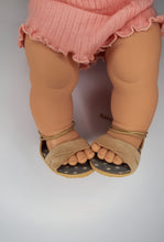 Load image into Gallery viewer, Doll Sandles
